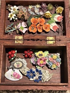 Vintage Floral Jewelry Lot Enamel Flower Brooches Earrings Pins Porcelain